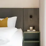 Milu -